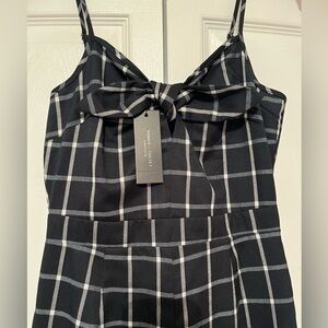 Romeo Juliet Couture Jumpsuit Tie Front Keyhole Women’s S Navy Windowpane NWT